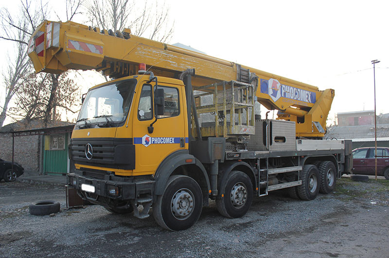 АГП-46. Mercedes-Benz 32.34